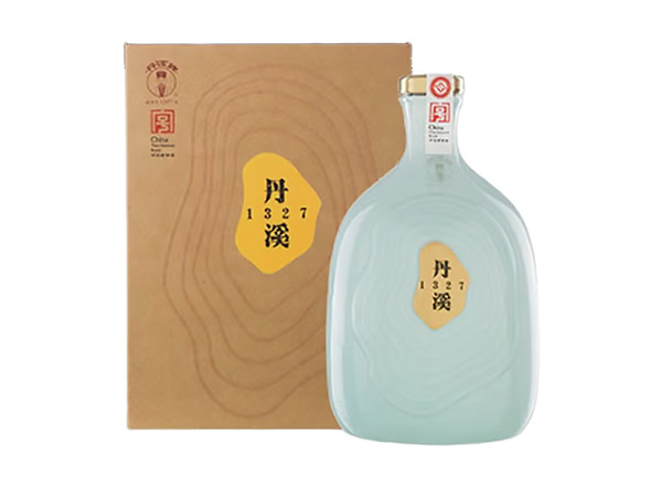 云南丹溪1327红曲黄酒回收丹溪青瓷15年行情价格
