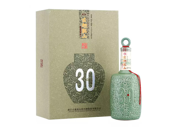 云南古越龙山30年黄酒回收古越龙山三十年陈酿花雕酒行情价格