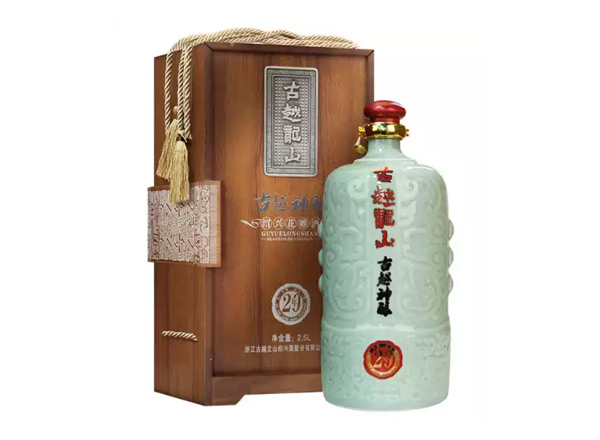 云南回收古越龙山东方古越神酿二十年陈酿花雕酒木盒青瓷2.5L绍兴黄酒行情价格